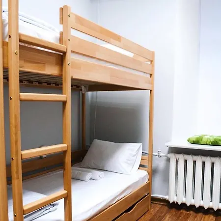 Hostel51 *